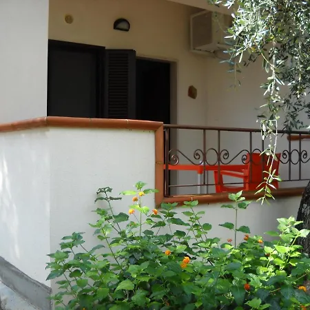 Zagare Apart-hotel 3*